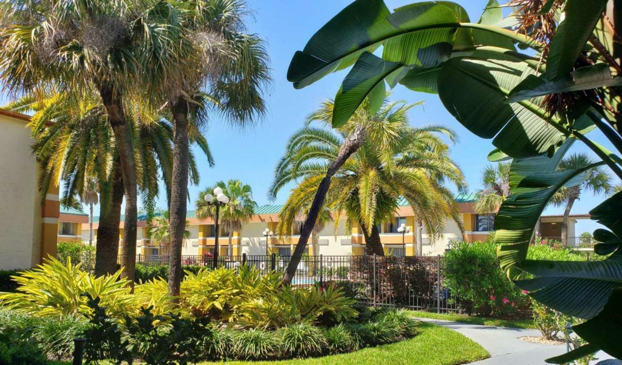 Garnet Inn & Suites أورلاندو المظهر الخارجي الصورة