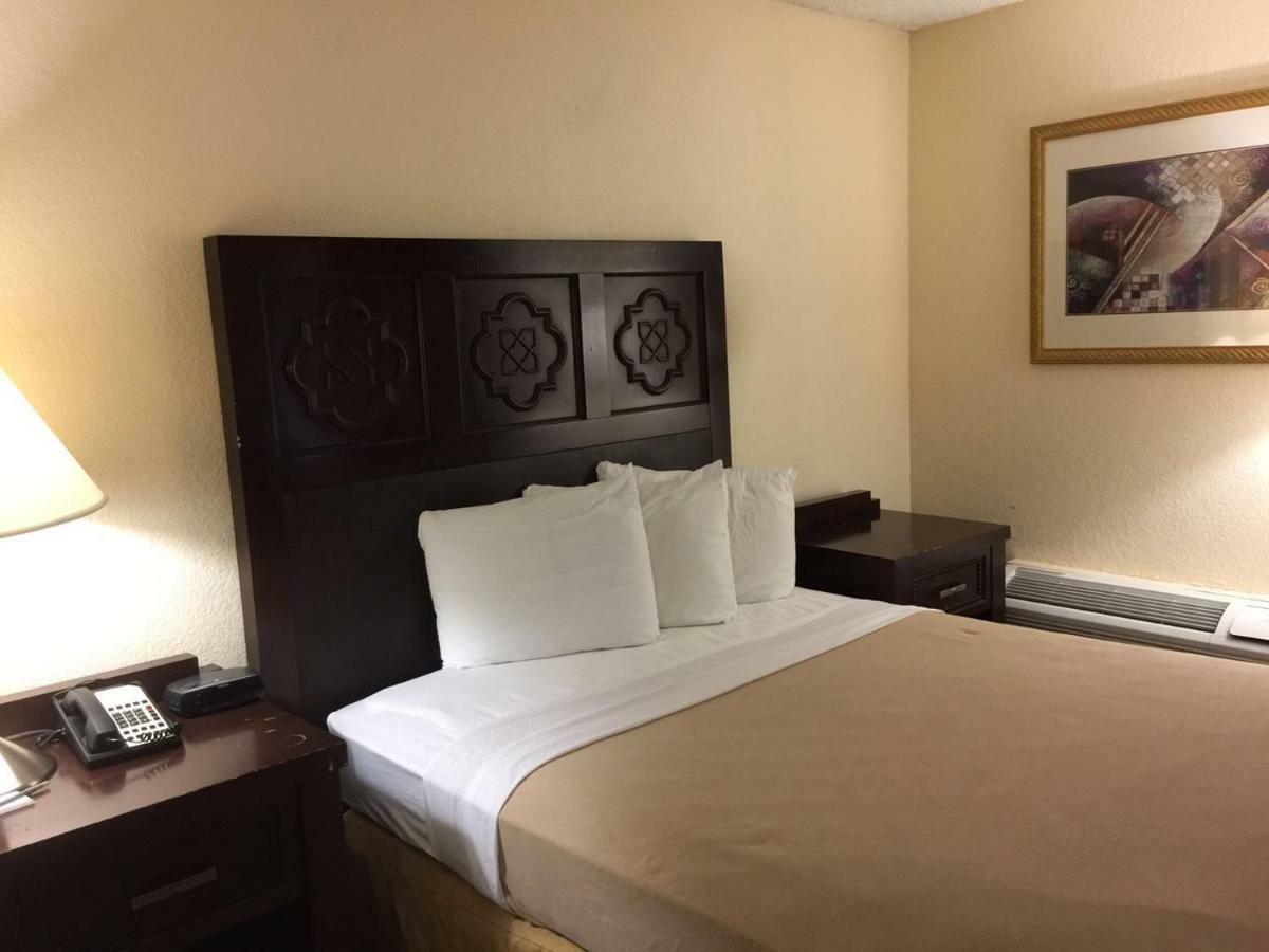 Garnet Inn & Suites أورلاندو المظهر الخارجي الصورة
